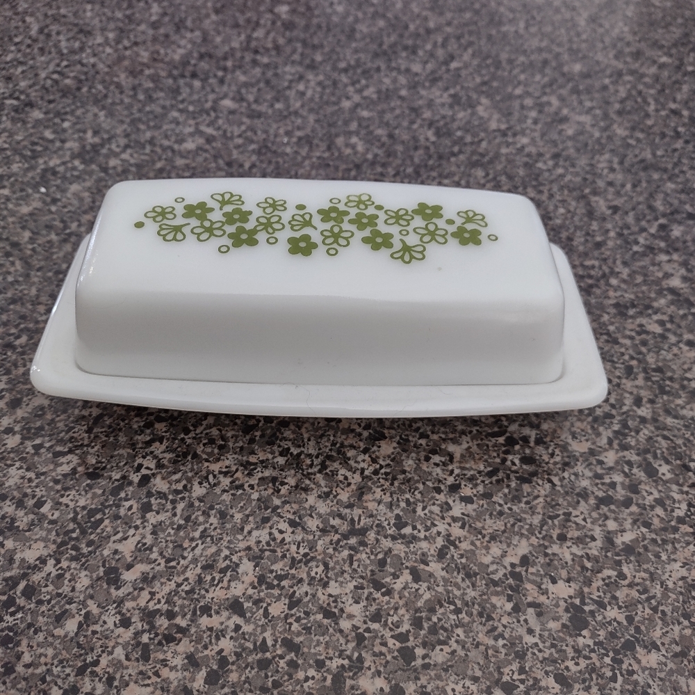 Vintage Pyrex butter dish